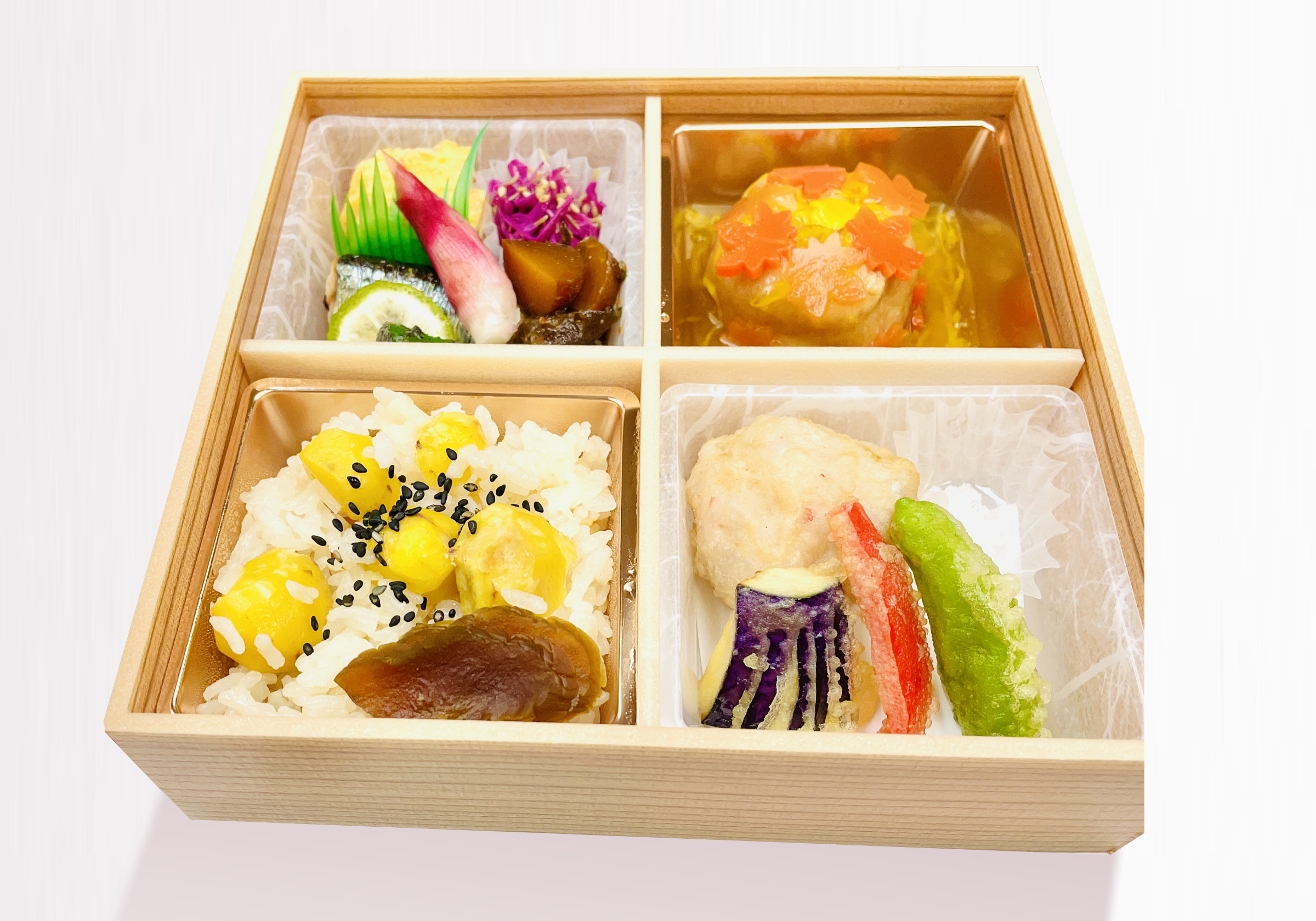 会席弁当（4つ仕切）